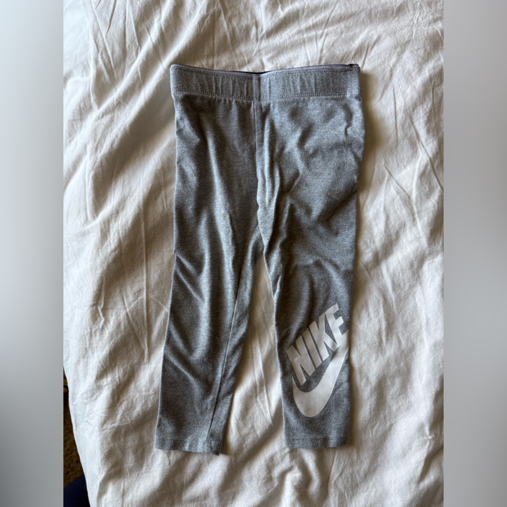 Nike Kids Charcoal Gray Leggings